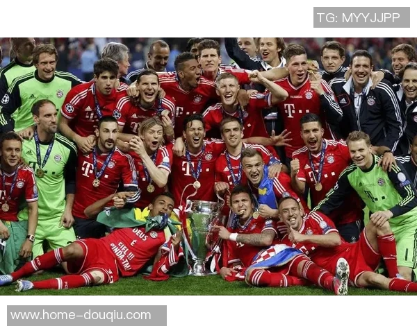 2010年国际米兰与拜仁慕尼黑巅峰对决回顾及精彩瞬间分析