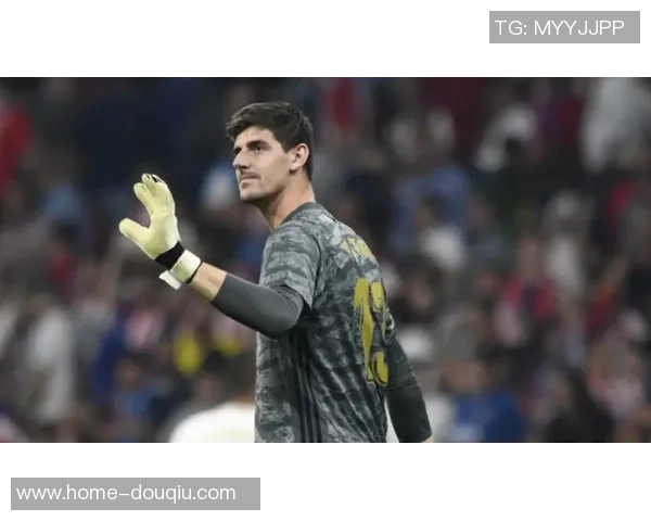 库尔图瓦：从守门员到传奇的足球之路与无畏精神的传承